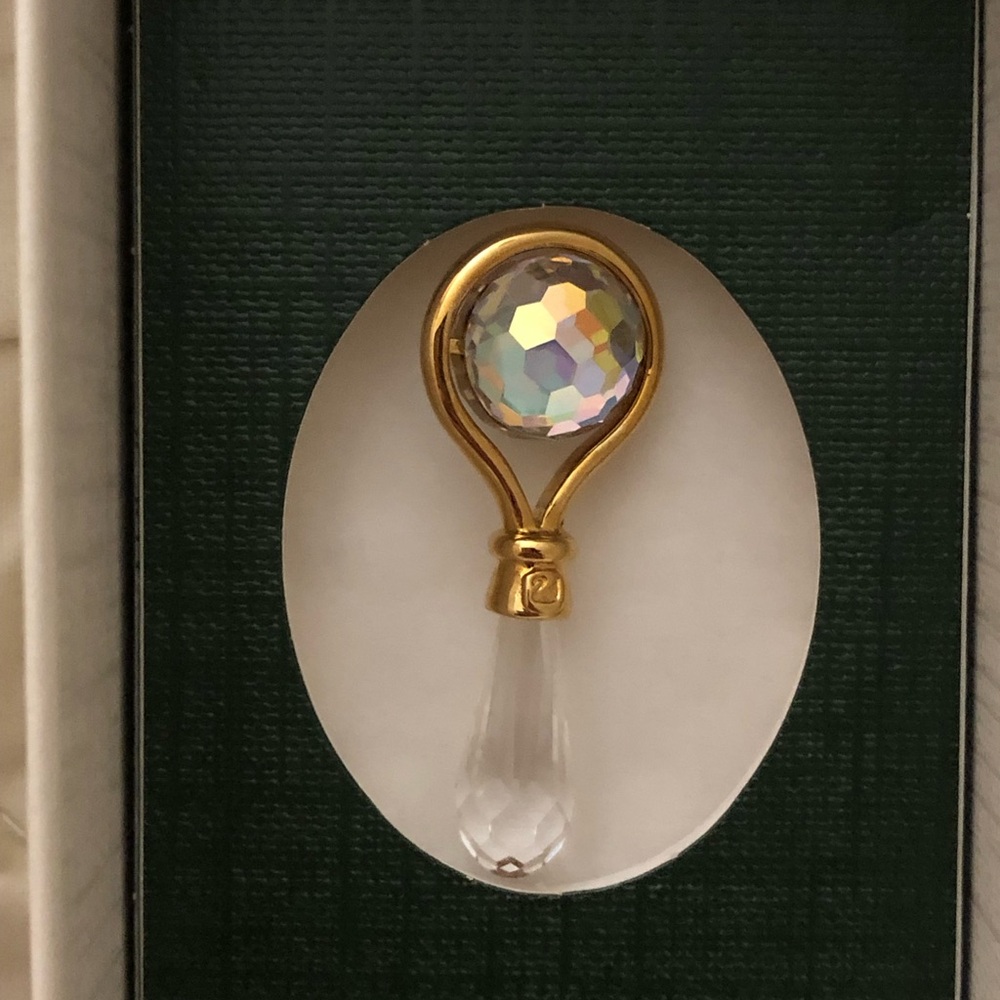 Vintage Memories Boxed Swarovski Crystal Baby's Rattle.Great condition very rare
